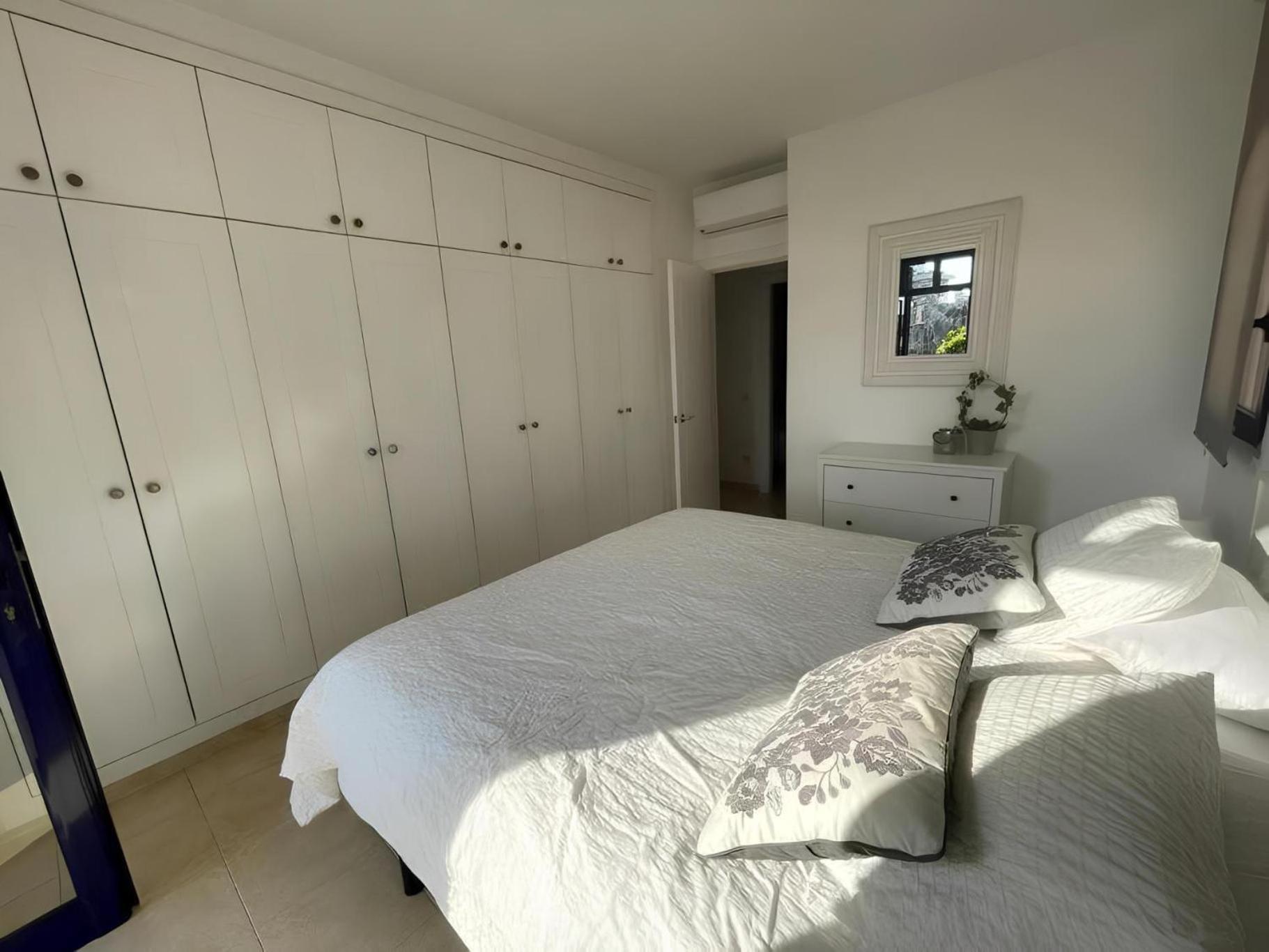 Bonita Villa Con Propio Entrada Y Con Piscina San Bartolomé Екстериор снимка